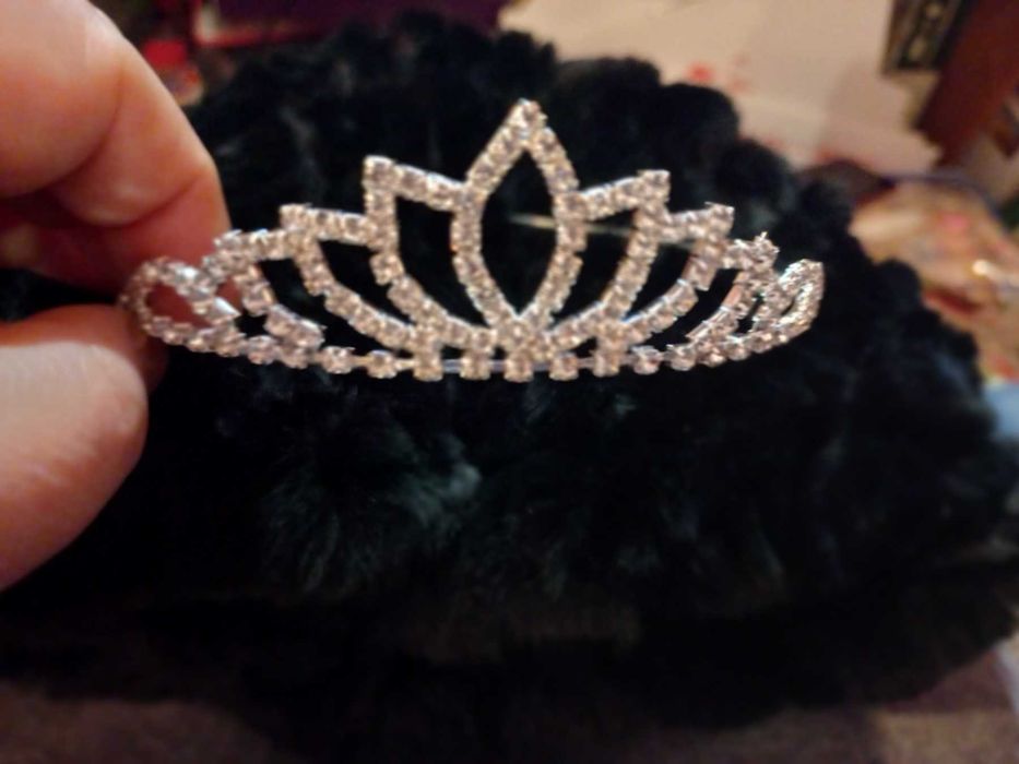 свадебная корона диадема серебристая обручкамни сверкает как брилиант