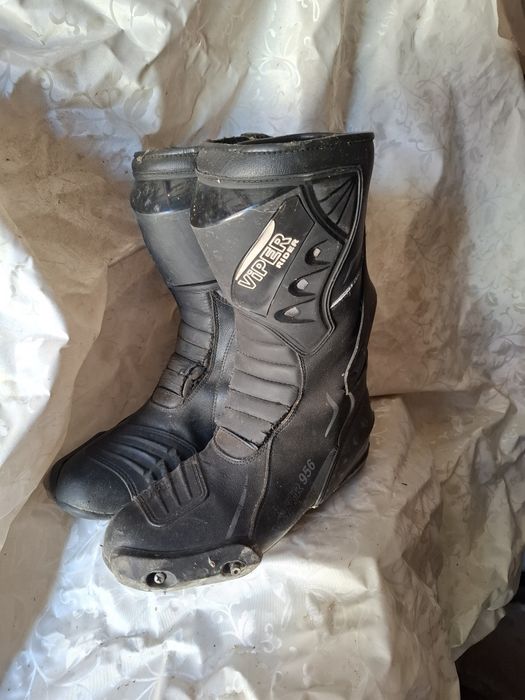 Sprzedam buty motocyklowe