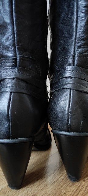 Skórzane buty na obcasie