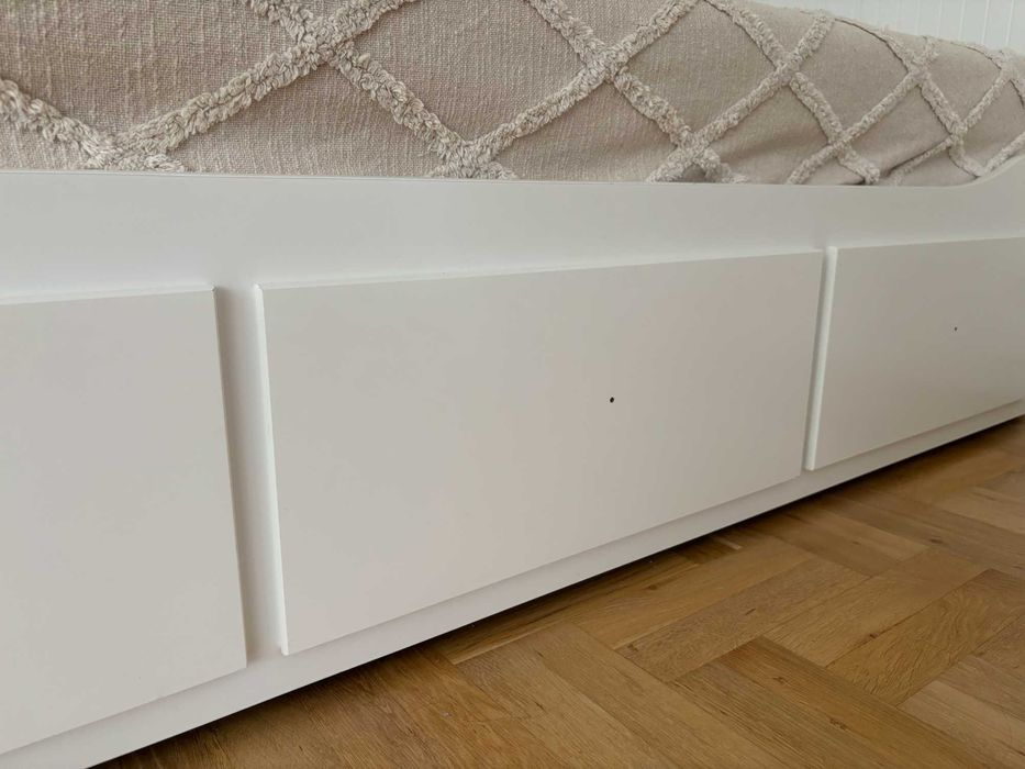 HEMNES Leżanka z 3 szufladami + 2 materace
