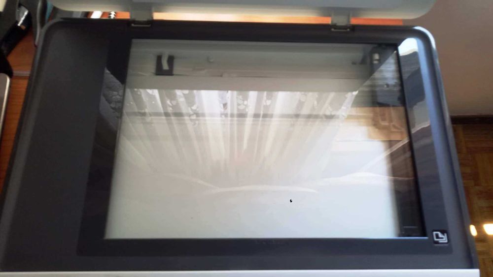 Impressora HP ENVY 5032 com avaria no Touch