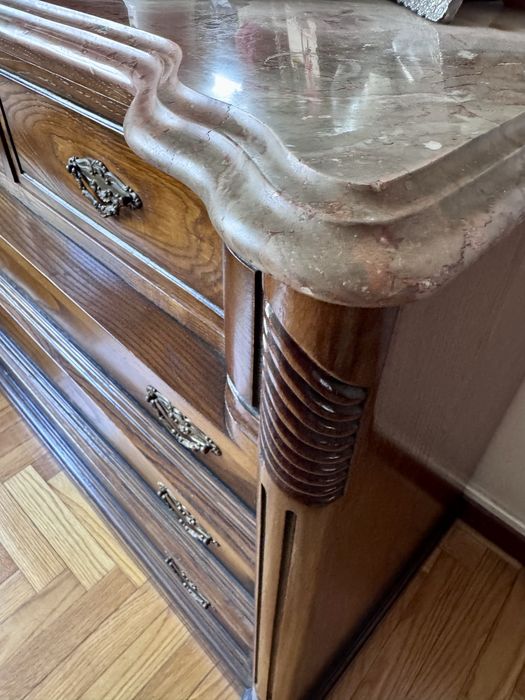 Vendo em separado - Moveis em mogno e tampos de marmore