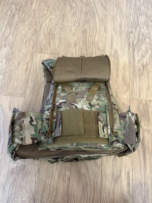 Продам військове спорядження, плитоноску AVS, з підсумками