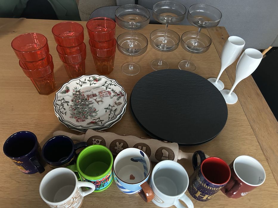 Talerze kubki kieliszki szklanki do oddania