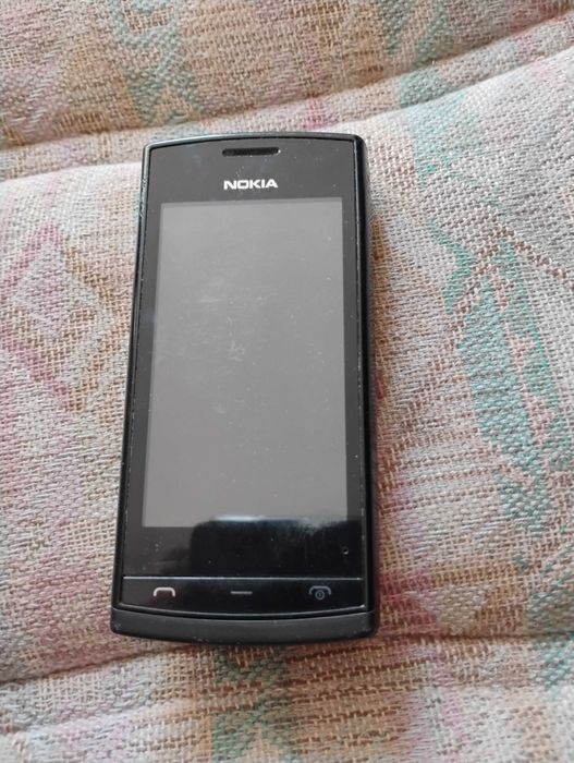 Telefon Nokia 500