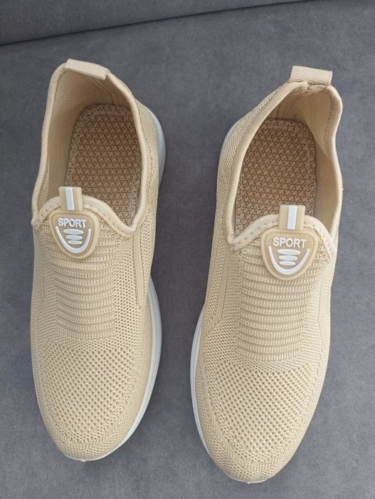 Buty wsuwane 39 Nowe