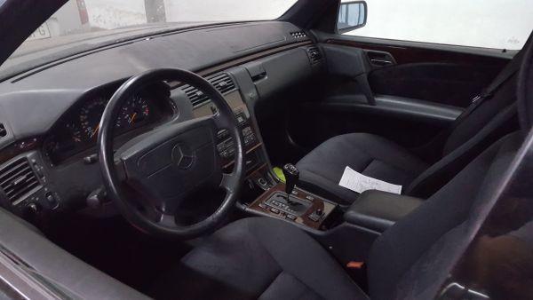 Para Peças Mercedes-Benz E-Class (W210)