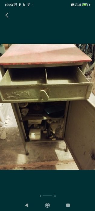 Wojskowa stara szafka przyłóżkowa metalowa