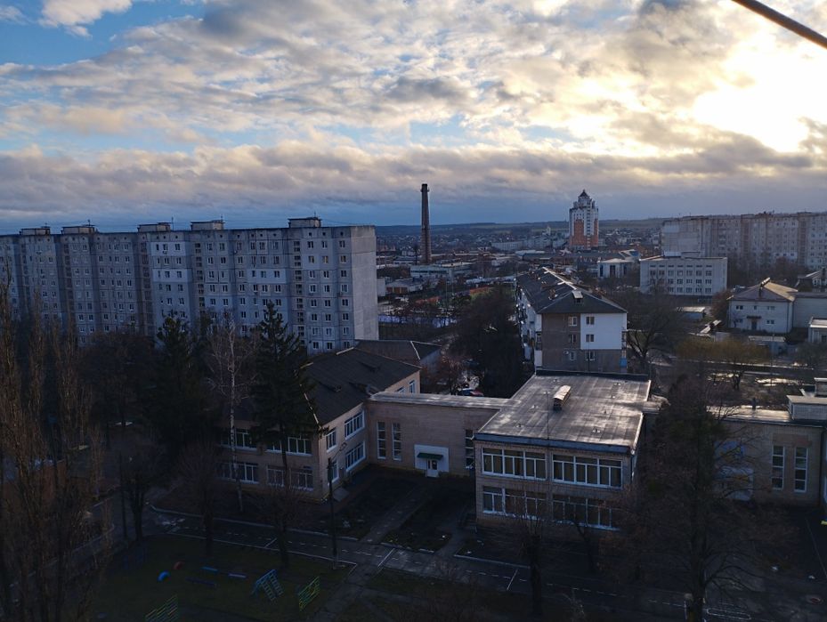 Трикімнатна квартира в центрі міста