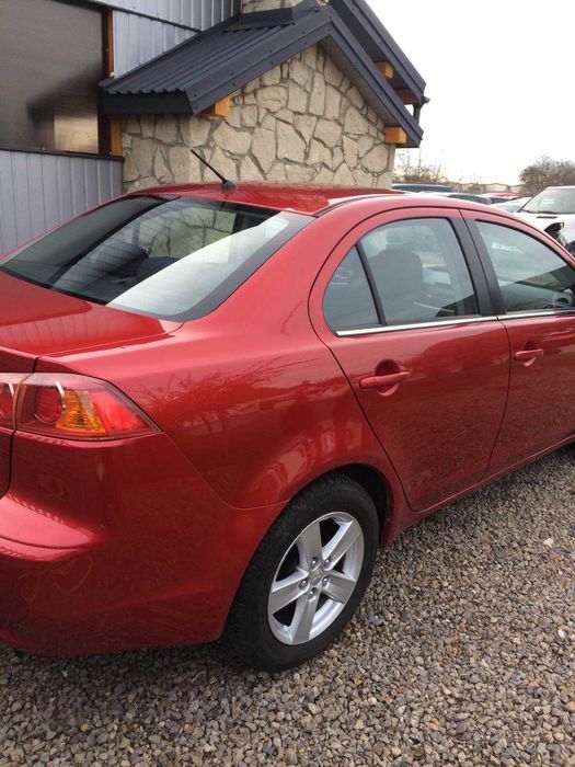 Кузов,кузивние запчасти для Mitsubishi Lancer X