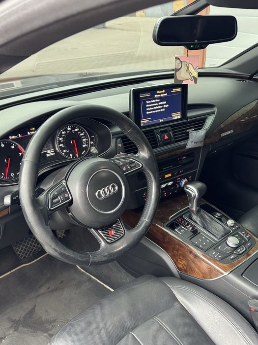 AUDI A7 3,0 RS7 look
