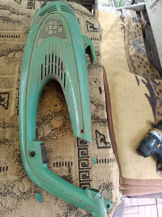 Двигатель для газонокосилки.