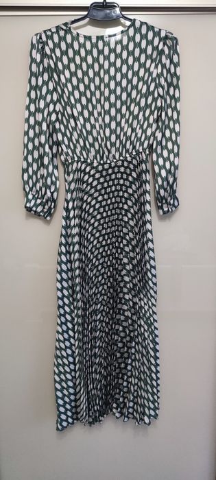 Сукня для святкової події