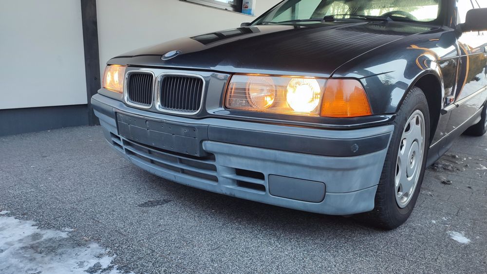 Sprzedam BMW e 36 sedan 1.8 m 40