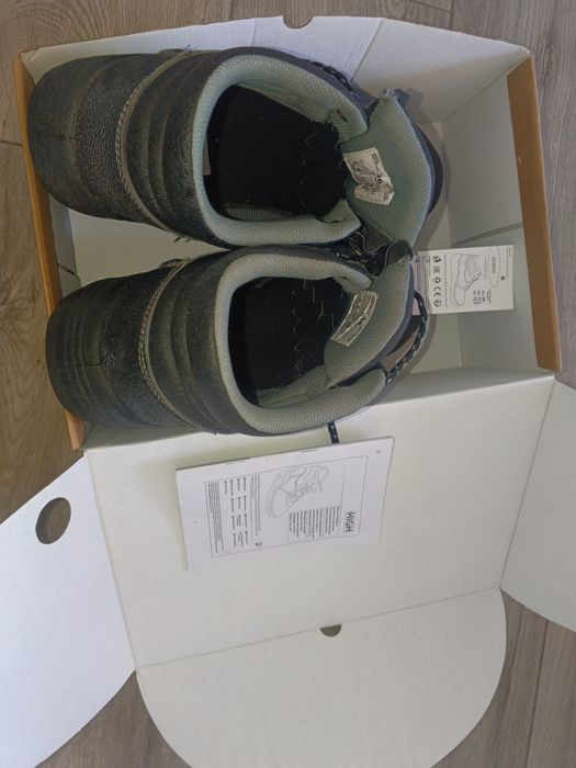 Botas de segurança S3 prova água , sado só uma semana , tamanho 46 eu