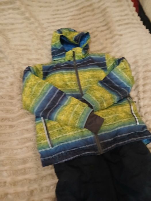 Продам лижний костюм credit 134 -140