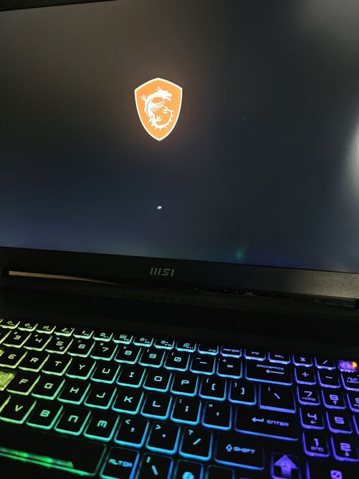 Sprzedam MSI Katana 17 B13VGK-1062PL Intel Core i9 32 GB 1tb SSD