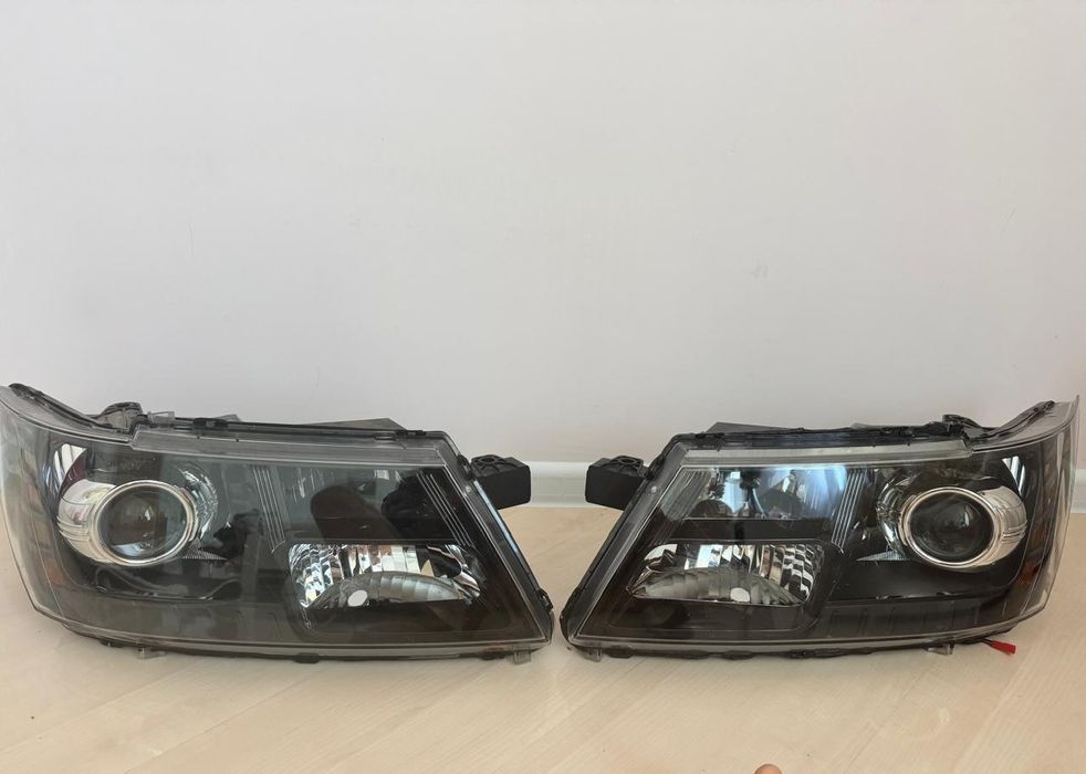 Фари оригінал чорні  Dodge Journey Додж Джорней  з BI LED модулями