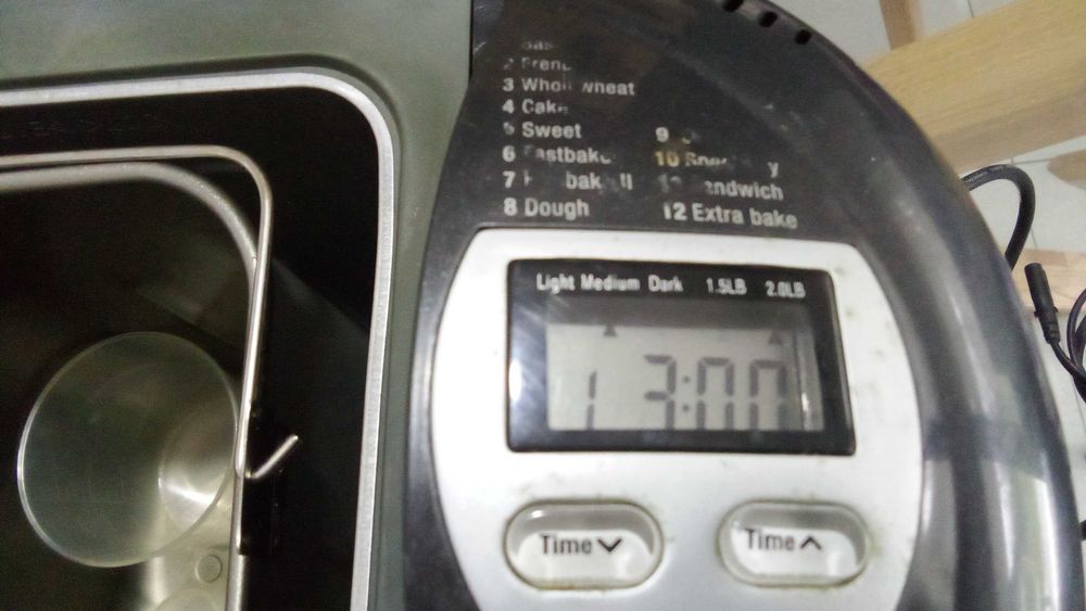 Máquina para fazer pão e compotas da marca Morphy Richards