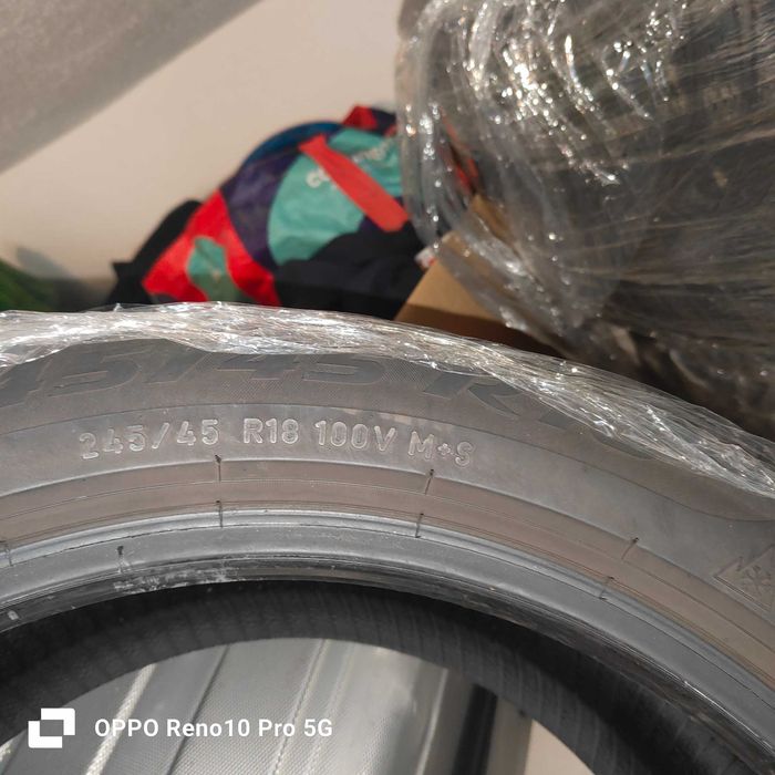 Pneus s+m, 275/45/18, novos