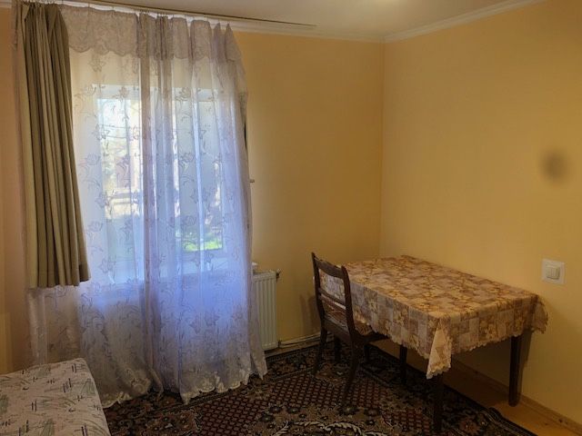 Будинок, 2-кімн., ЗАСТАВНЯНСЬКА (середина)