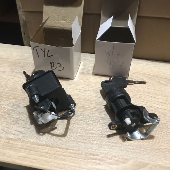 Пассат б4 Б3 кнопка багажніка Passat B3