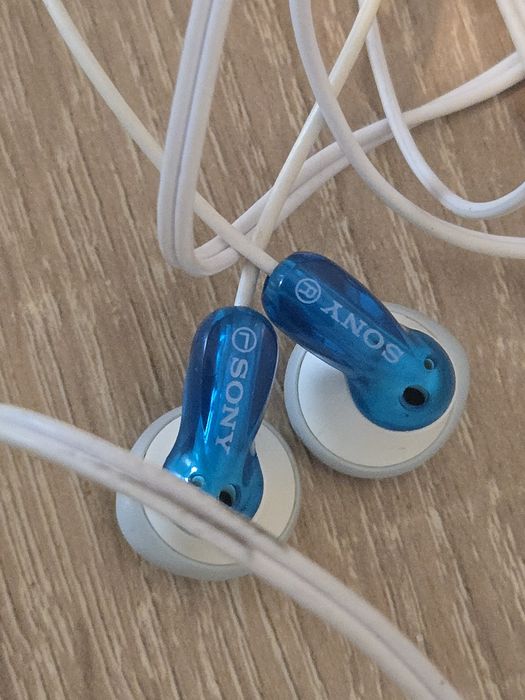 Słuchawki Samsung białe przewodowe, douszne, złącze miniJack