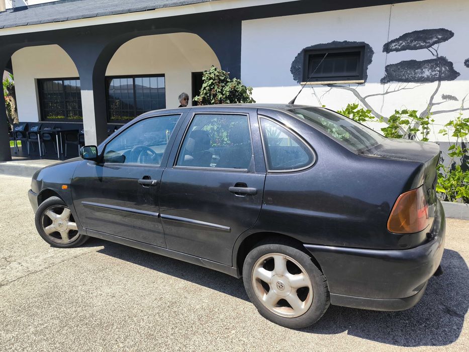 Volkswagen Polo Classic 1.9 tdi (1998) -  carro económico