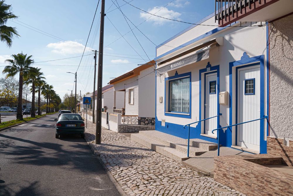 Arrenda-se loja/espaço comercial em Glória do Ribatejo