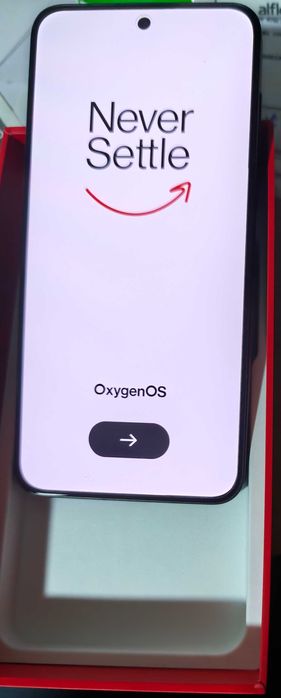 OnePlus 15R (12 GB RAM + 512 GB ROM)