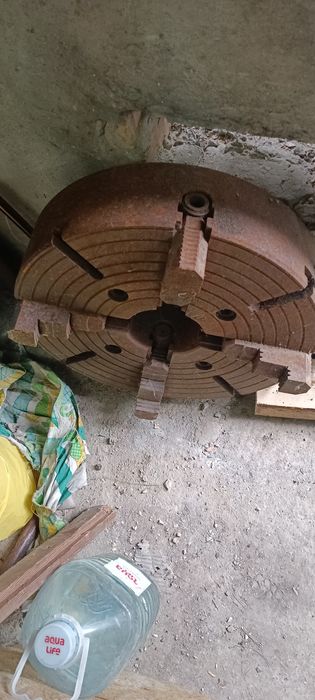 Токарный патрон 500, 4-х кулачковый.