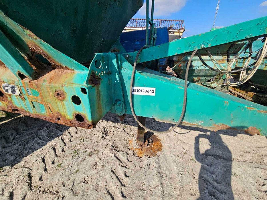 Розкидач добрив Amazone ZGВ-8200