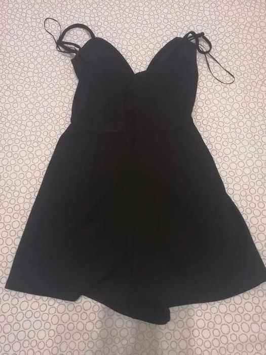 Macacão curto estilo calção lindíssimo preto tamanho XS