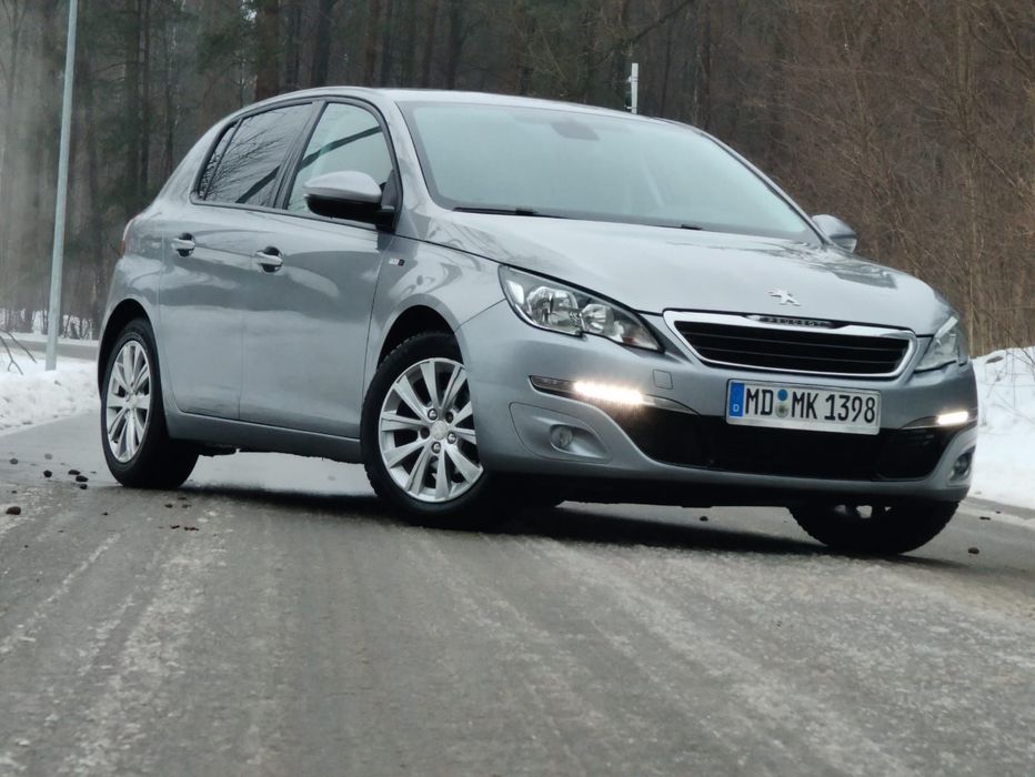 Peugeot 308 1.2 Benzyna 130 km Manual Serwis Dwa Klucze Kamera cofania