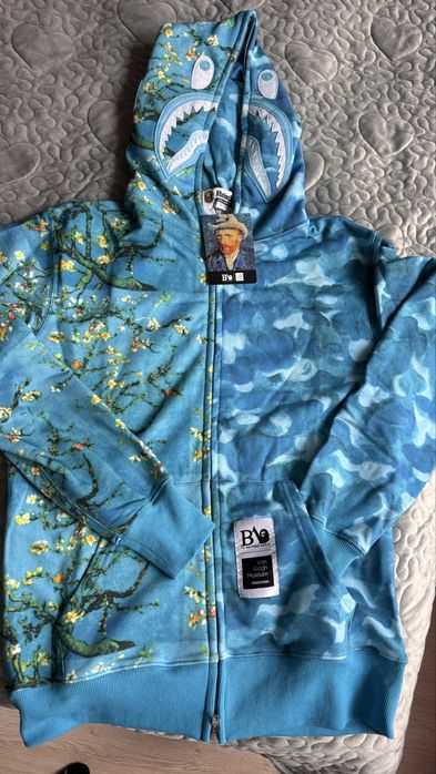 зип-худи от бренда A Bathing Ape (BAPE)