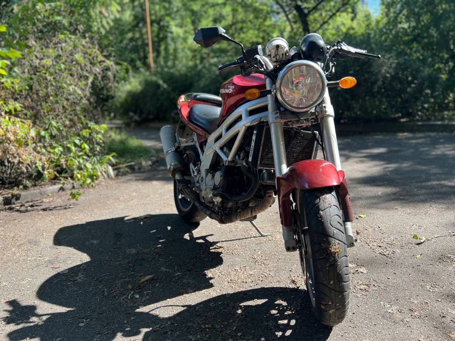 Hyosung 650 naked