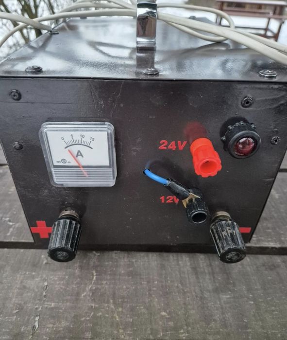 Prostownik robiony 24v