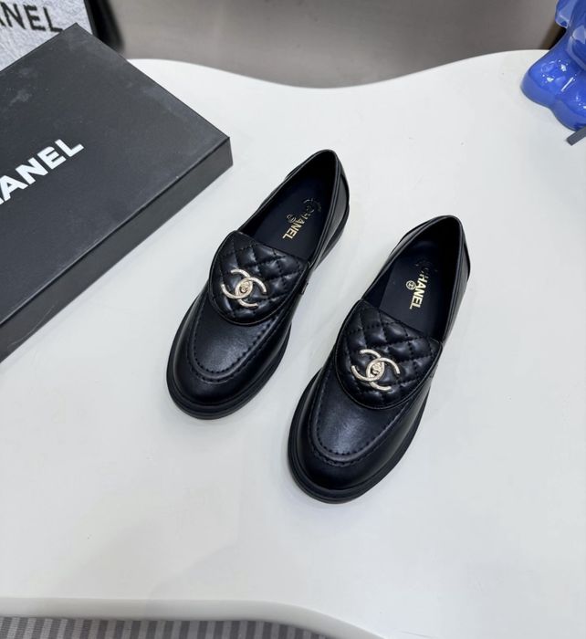 Лофери шкіряні в стилі шанель