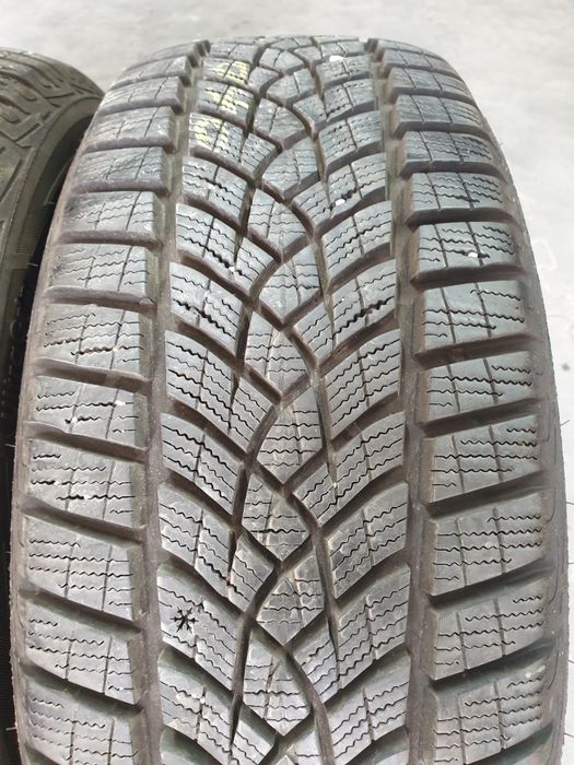 Opony zima 205/55/17 Good Year super stan
