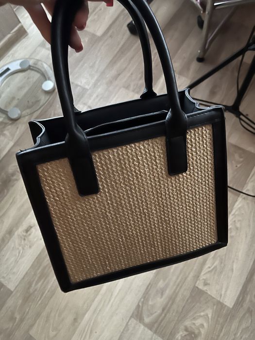 Женская сумка через плечо