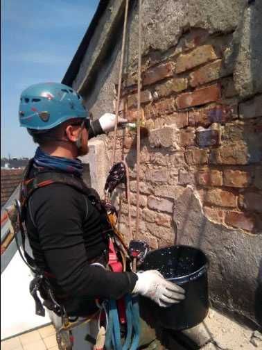 Prace na wysokości, usługi wysokościowe, alpinista