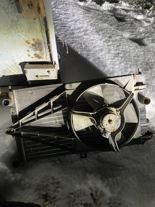 Продам радіатор до Opel Vectra A