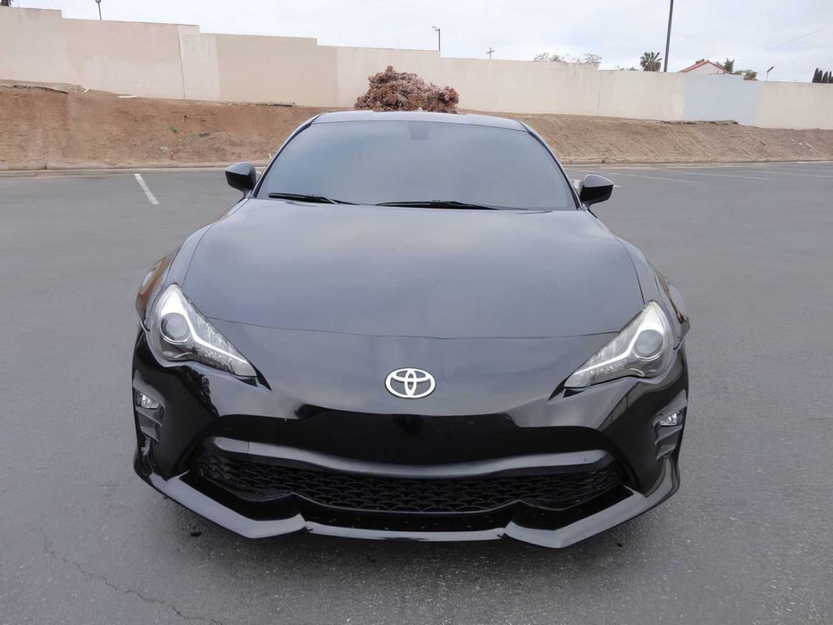 Toyota GR86      2018