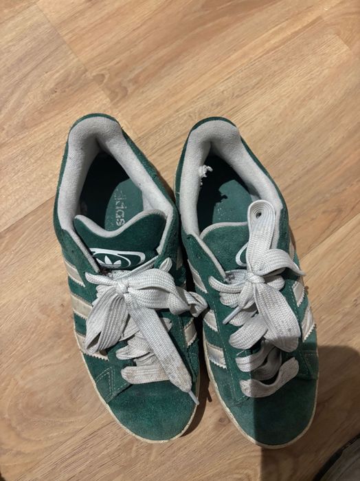 Tênis Adidas verde tamanho 40