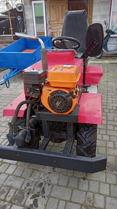 Міні-трактор 4х4