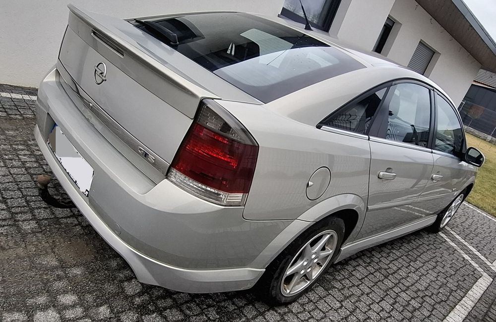 Opel Vectra C 1.9 CDTI 150 KM GTS OPC