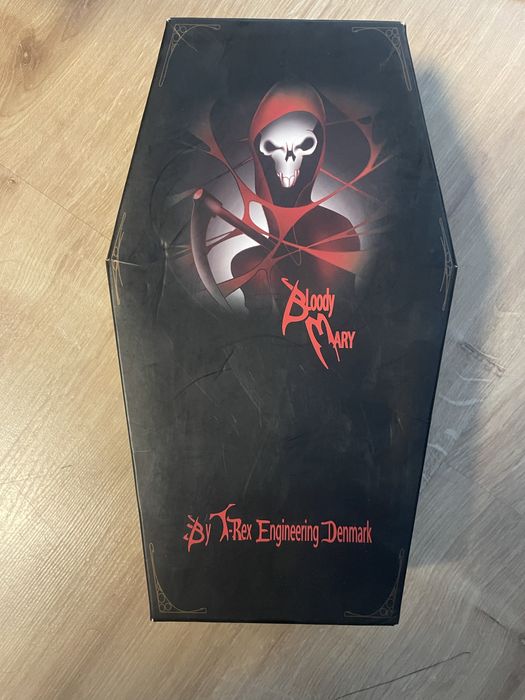 Pedal de efeitos T-Rex Bloody Mary Distortion