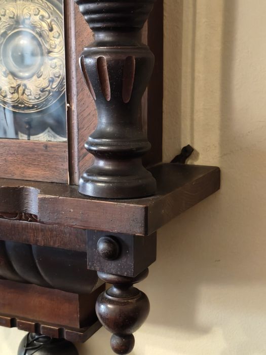 Relógio antigo de parede para decoração