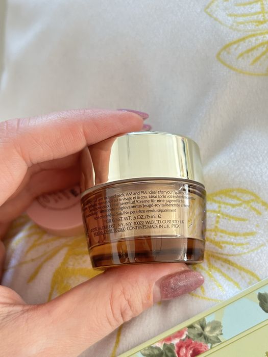 Zestaw Estée Lauder x Ladurée