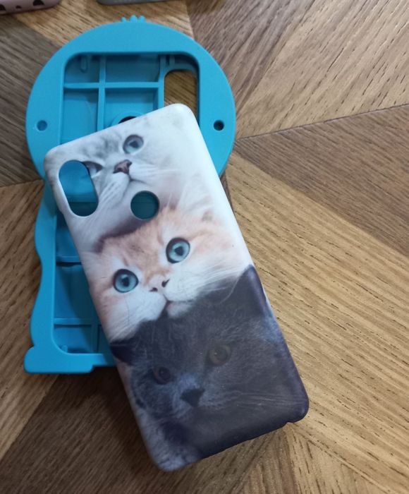 Силиконовые чехлы для телефонов разные ,iPhone